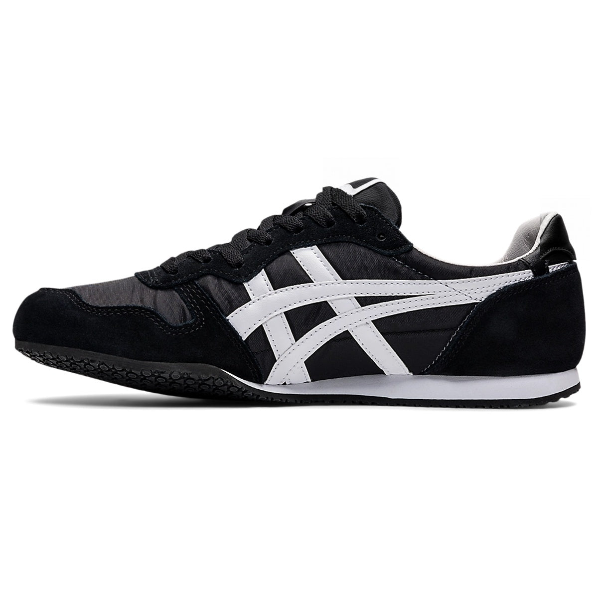 Serrano Black/White
